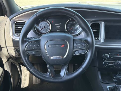 Used 2022 Dodge Charger SXT image 7