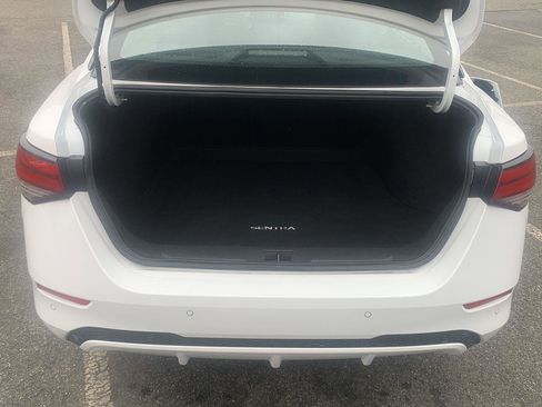 Certified 2022 Nissan Sentra S image 10