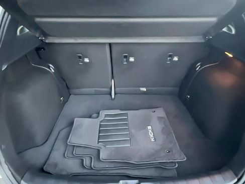 Used 2018 Nissan Kicks SV image 23