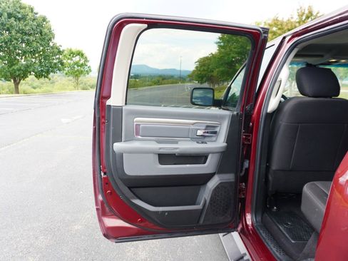 Used 2019 RAM 1500 Warlock w/ Electronics Group AWD/4WD image 18