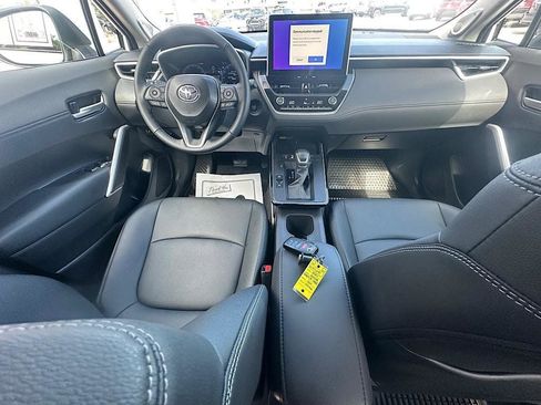 Certified 2026 Toyota Corolla Cross XLE w/ Convenience Package AWD/4WD image 19