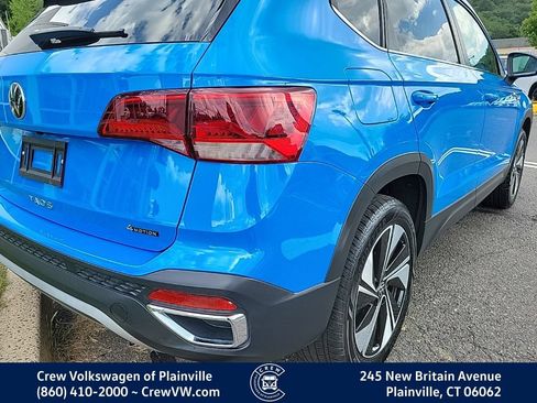 Used 2024 Volkswagen Taos SE AWD/4WD image 31