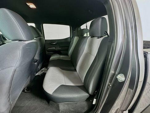 Used 2023 Toyota Tacoma TRD Off-Road image 23