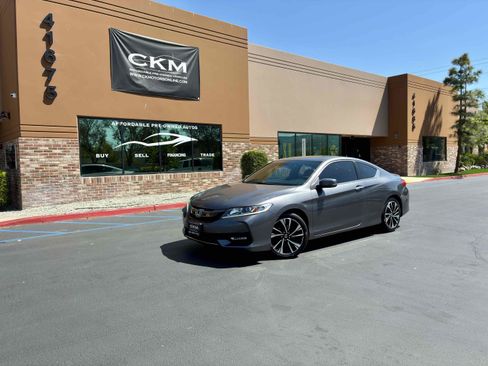 Used 2016 Honda Accord EX-L image 2