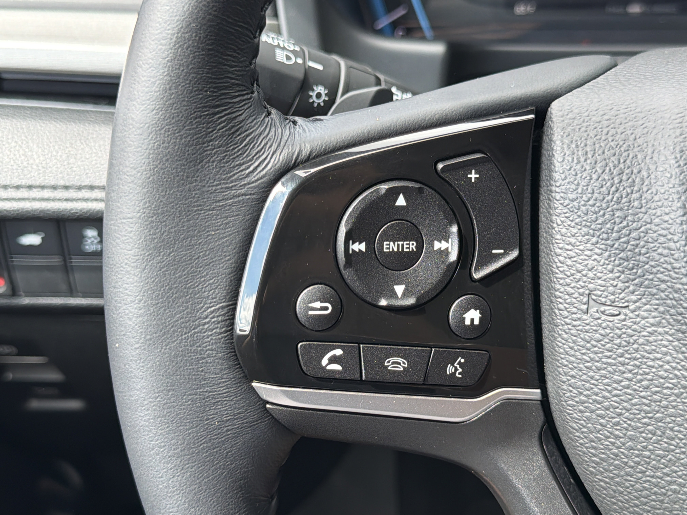 Used 2024 Honda Odyssey Touring image 23