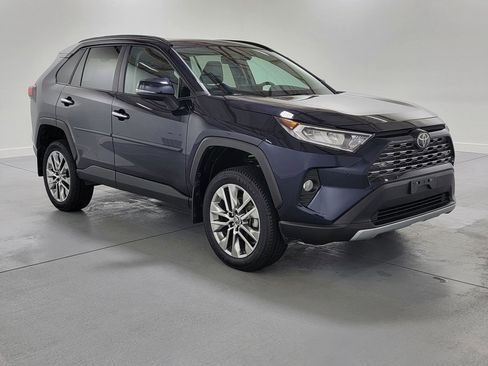 Used 2019 Toyota RAV4 Limited image 2
