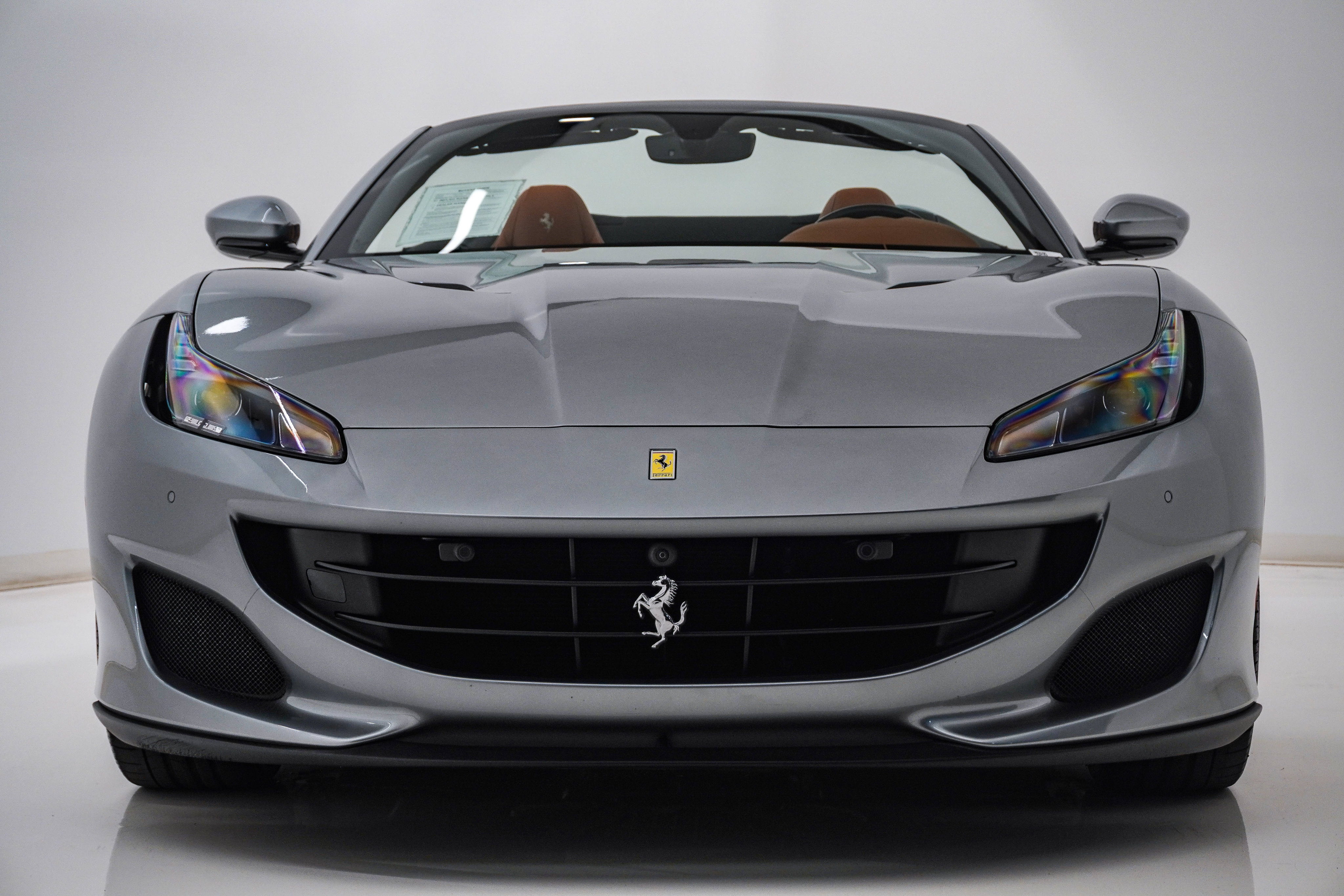 Used 2019 Ferrari Portofino RWD image 6