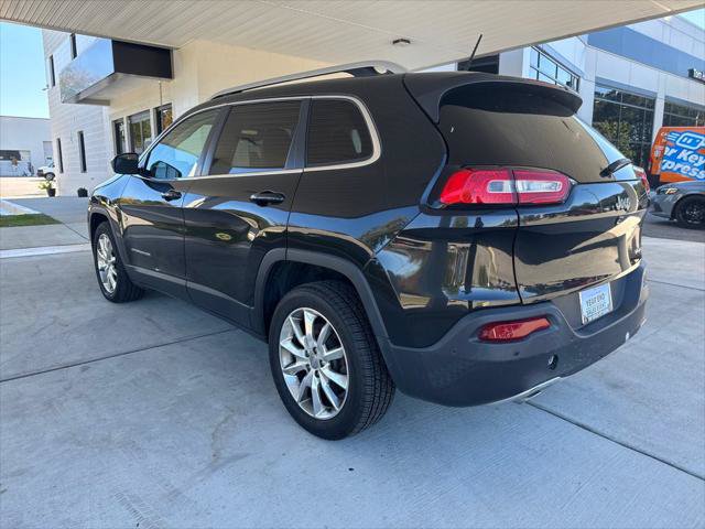 Used 2014 Jeep Cherokee Limited w/ Technology Group FWD image 4