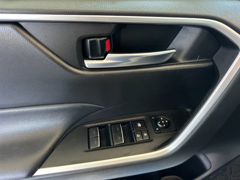 Used 2024 Toyota RAV4 XLE FWD image 10