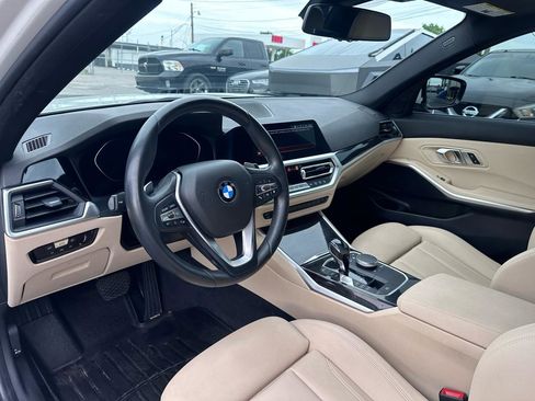 Used 2020 BMW 330i Sedan w/ Convenience Package RWD image 12