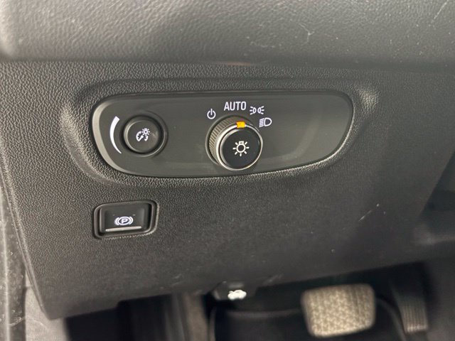Used 2018 GMC Terrain SLE FWD image 14