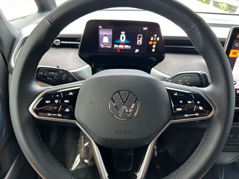 New 2025 Volkswagen ID. Buzz Pro S RWD image 24