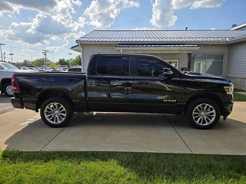 Used 2023 RAM 1500 Laramie AWD/4WD image 2