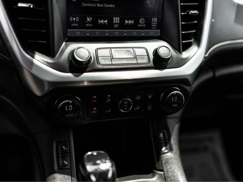 Used 2017 GMC Acadia SLE w/ Driver Alert Package I FWD image 12