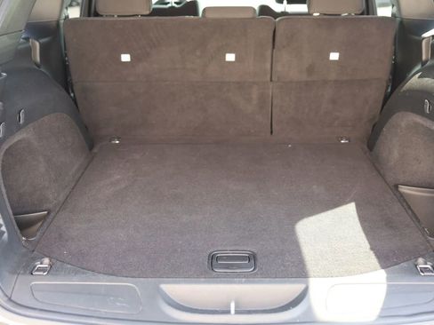 Used 2018 Jeep Grand Cherokee Laredo image 33