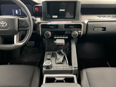 New 2026 Toyota Tacoma TRD Off-Road AWD/4WD image 13