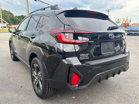 Used 2024 Subaru Crosstrek 2.0i Premium AWD/4WD image 5