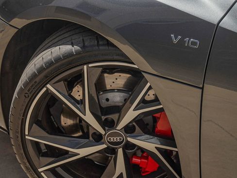 Used 2021 Audi R8 V10 w/ Premium Package RWD image 6