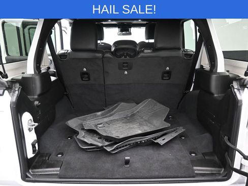 Used 2024 Jeep Wrangler Rubicon w/ Convenience Group image 29