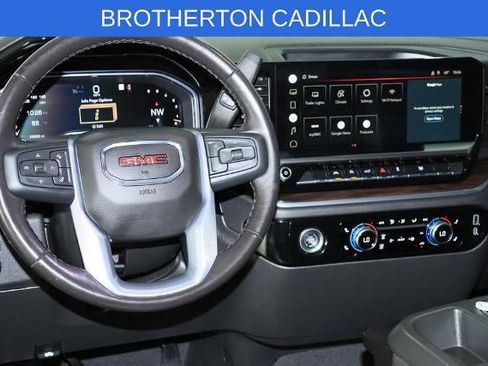 Used 2022 GMC Sierra 1500 SLT AWD/4WD image 21