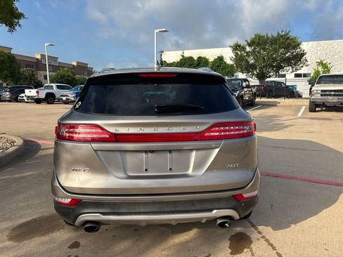 Used 2018 Lincoln MKC Premiere FWD image 6
