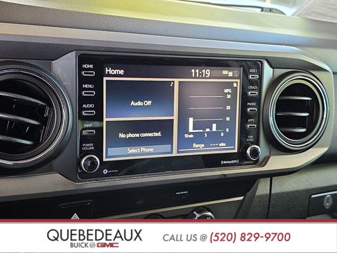 Used 2020 Toyota Tacoma TRD Off-Road w/ Technology Package AWD/4WD image 18