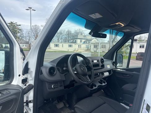 Used 2019 Mercedes-Benz Sprinter 170 image 13
