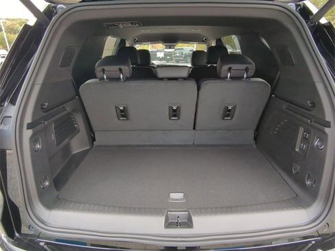 New 2026 Chevrolet Traverse High Country image 26