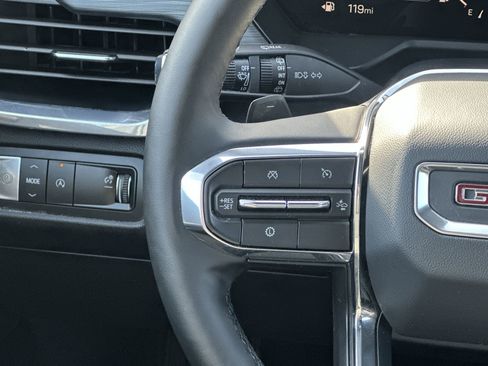 Used 2025 GMC Acadia Elevation image 20