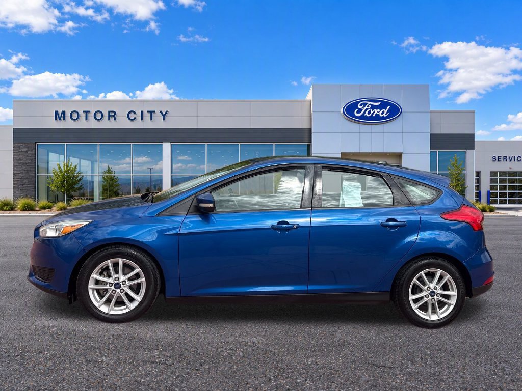 Used 2018 Ford Focus SE w/ Cold Weather Package FWD image 5