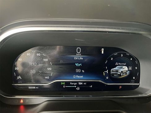 Used 2024 Chevrolet Suburban Premier image 24