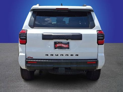 Used 2025 Toyota 4Runner Limited AWD/4WD image 5