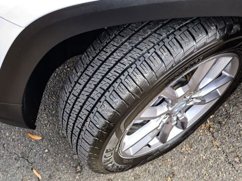 Used 2023 GMC Terrain SLT image 42