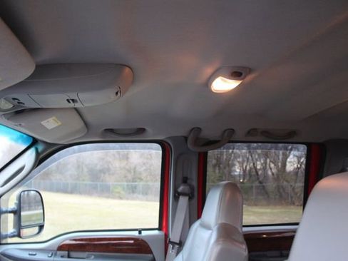 Used 2003 Ford F250 Lariat image 24