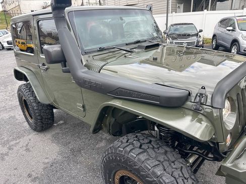 Used 2015 Jeep Wrangler Sport w/ Quick Order Package 24S AWD/4WD image 26