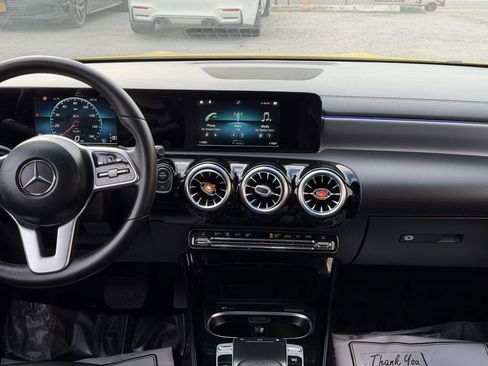 Used 2020 Mercedes-Benz CLA 250 image 21