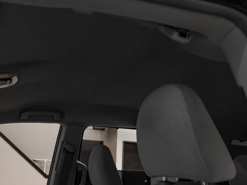 Used 2012 Toyota Sienna LE FWD image 34