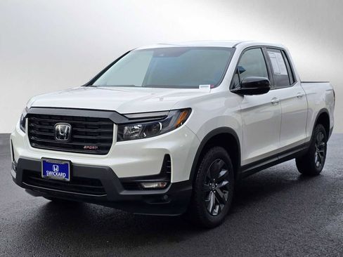 Used 2023 Honda Ridgeline Sport image 7