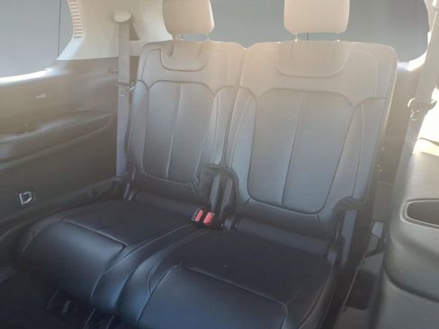 Used 2023 Jeep Grand Cherokee L Limited w/ Luxury Tech Group II image 28