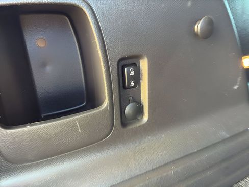 Used 2013 Ford Edge Limited image 16