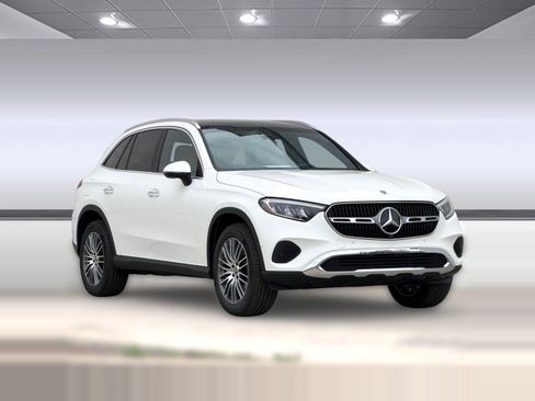 New 2026 Mercedes-Benz GLC 300 4MATIC image 6