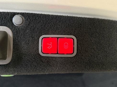 Used 2019 Mercedes-Benz S 560 Sedan image 50