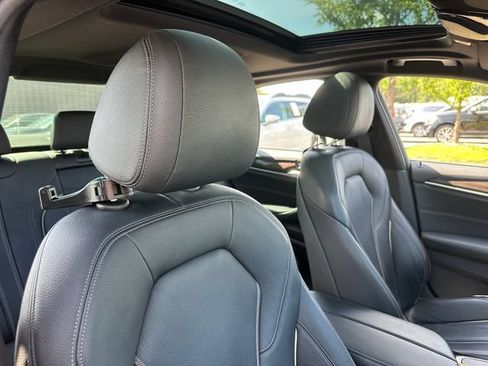 Used 2019 BMW 530e w/ Convenience Package RWD image 31