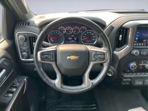 Used 2021 Chevrolet Silverado 1500 LT w/ Safety Package II AWD/4WD image 24
