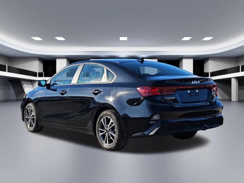 Certified 2024 Kia Forte LXS image 3