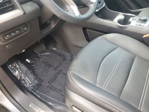 Used 2023 GMC Terrain Denali image 26