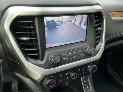 Used 2019 GMC Acadia SLE w/ LPO, Floor Liner Package FWD image 16