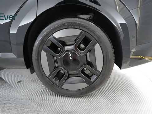 Used 2024 Kia EV9 GT-Line AWD/4WD image 21
