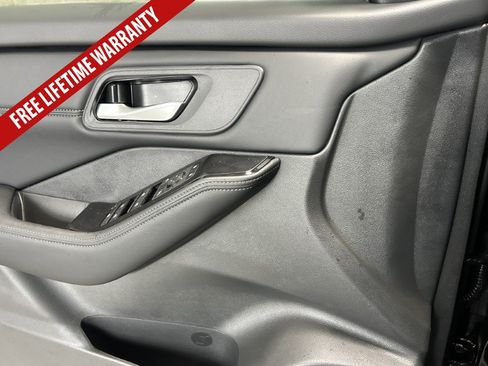 New 2026 Nissan Rogue SV w/ SV Premium Package AWD/4WD image 17