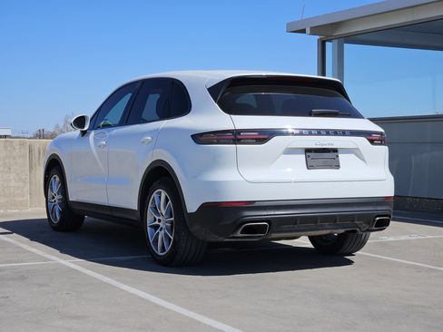 Certified 2020 Porsche Cayenne image 3